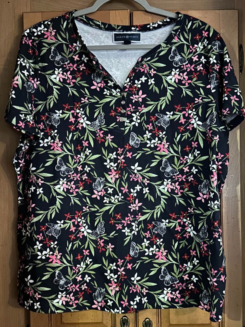 Karen Scott Floral Top XL